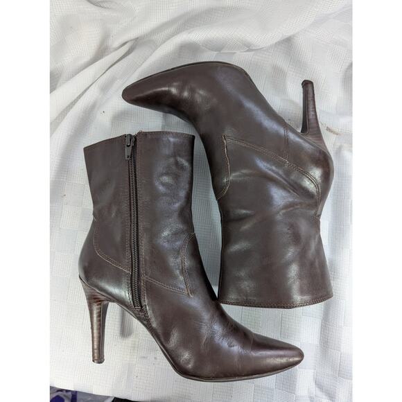 *RESERVED* NINE WEST! DEEP ESPRESSO BROWN GENUINE LEATHER BOOTS! SZ 8M - Picture 7 of 11